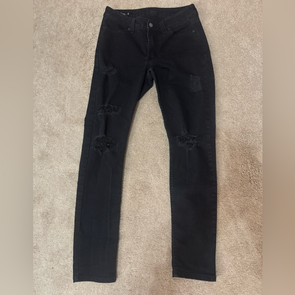 Kimes Ranch Distressed jeans size 8
